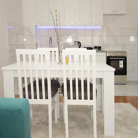 Ljiljana Apartamento *